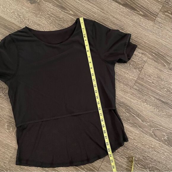 Lululemon mesh on mesh tee - Picture 8 of 9